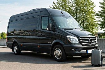 Santorini private transfer-Hotel to port 