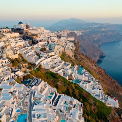 Santorini-Island tour Oia, Pyrgos & Imerovigli (small group)