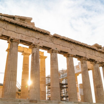 Athènes met en valeur l'Acropole, le Parthénon et le musée