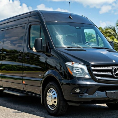 Santorini private transfer-Hotel to airport
